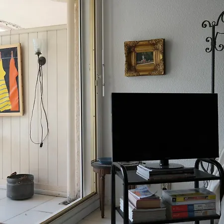 In Saint-tropez, With Wonderful Park View, Terrace, Pool Access Saint-Tropez
